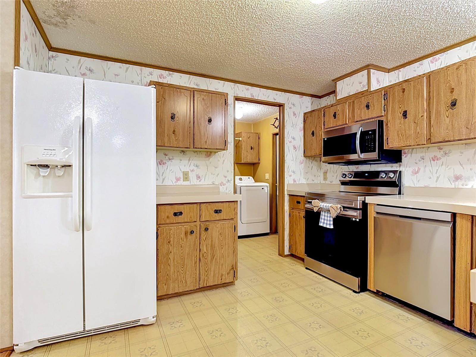 Manufactured Home at 4424 BRAVE LN, ST CLOUD, photo 7 of 42