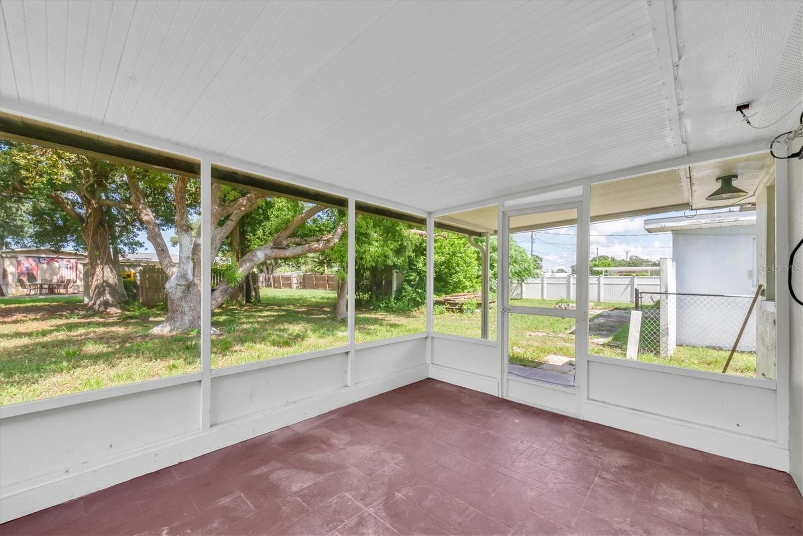 Single Family Residence at 1516 COUNTRY LN W, CLEARWATER, photo 12 of 19