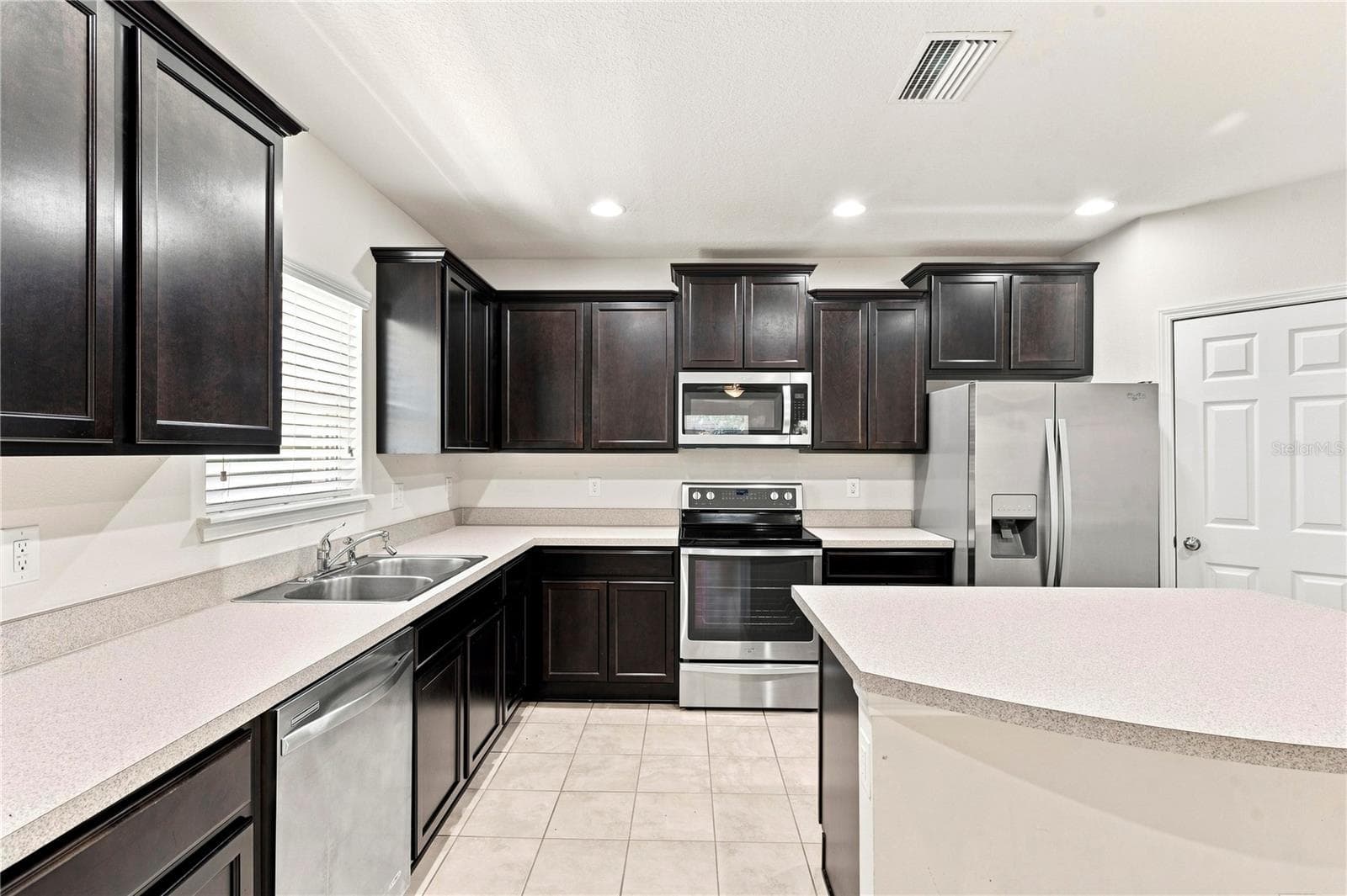 Townhouse at 4824 CHATTERTON WAY, RIVERVIEW, photo 15 of 45