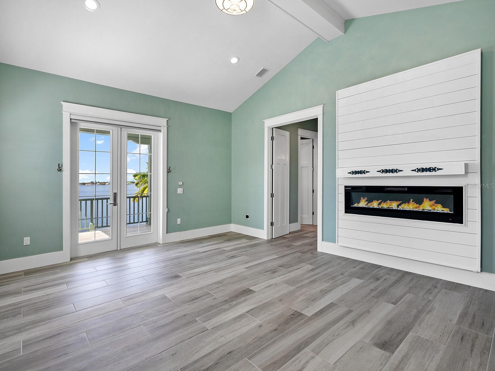 Wake up to panoramic water views and step out onto your expansive covered balcony to enjoy dazzling Gulf views - 4024 11TH STREET CT W, PALMETTO