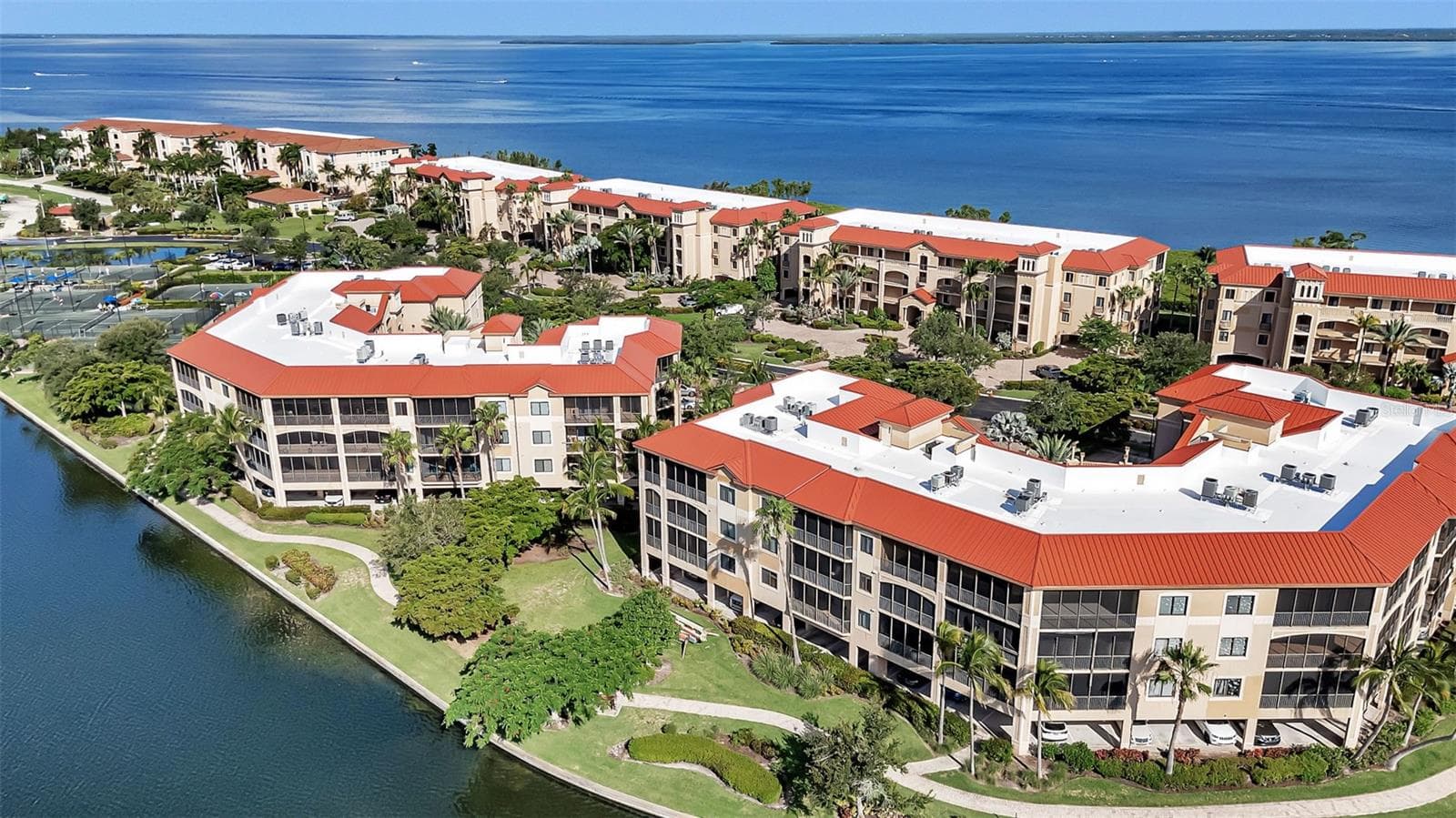 Condominium at 88 VIVANTE BLVD #8822, PUNTA GORDA, photo 2 of 30