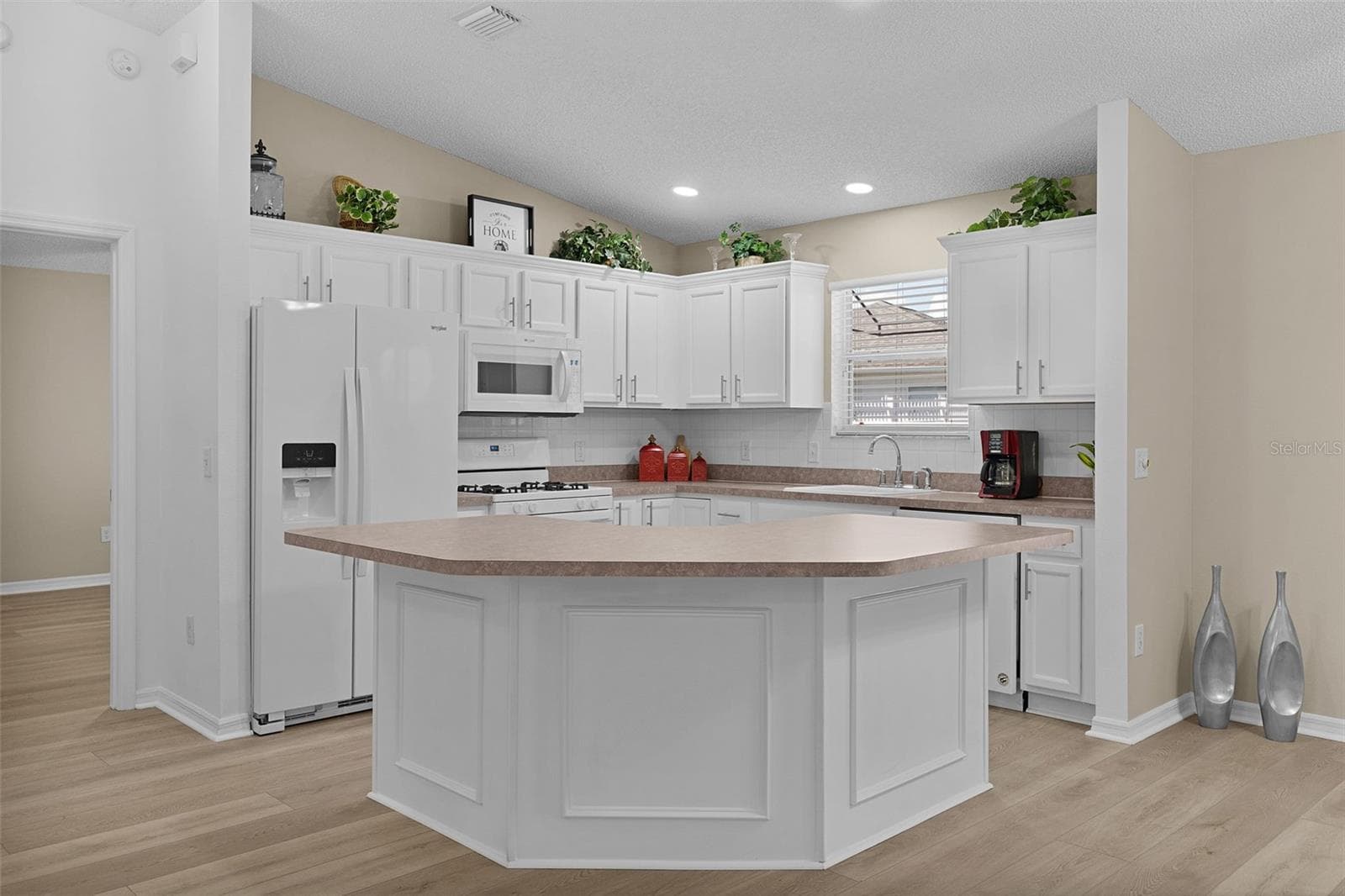 Kitchen - 17766 SE 91ST POPLAR TER, THE VILLAGES