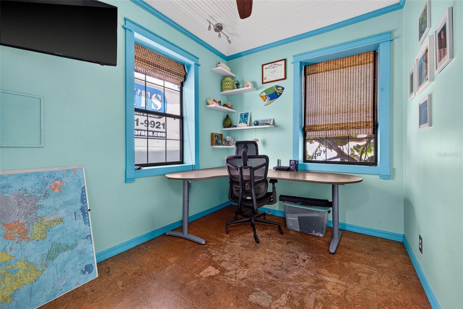 Garage office - 736 30TH AVE N, ST PETERSBURG