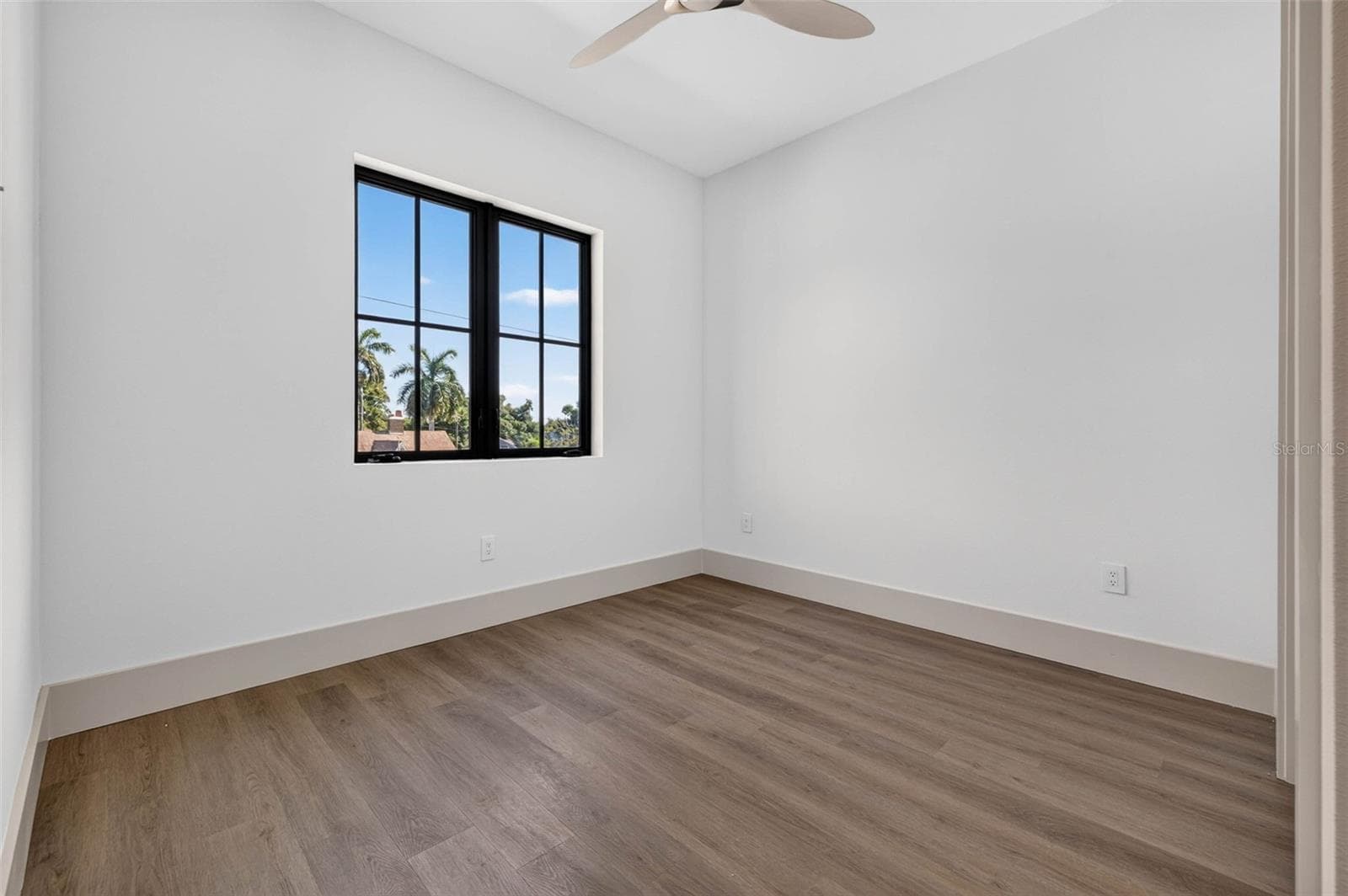 Single Family Residence at 142 22ND AVE N, ST PETERSBURG, photo 54 of 76