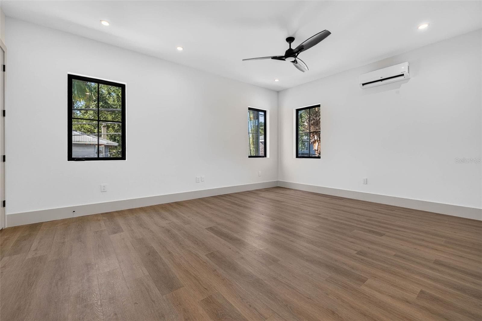 Single Family Residence at 142 22ND AVE N, ST PETERSBURG, photo 66 of 76