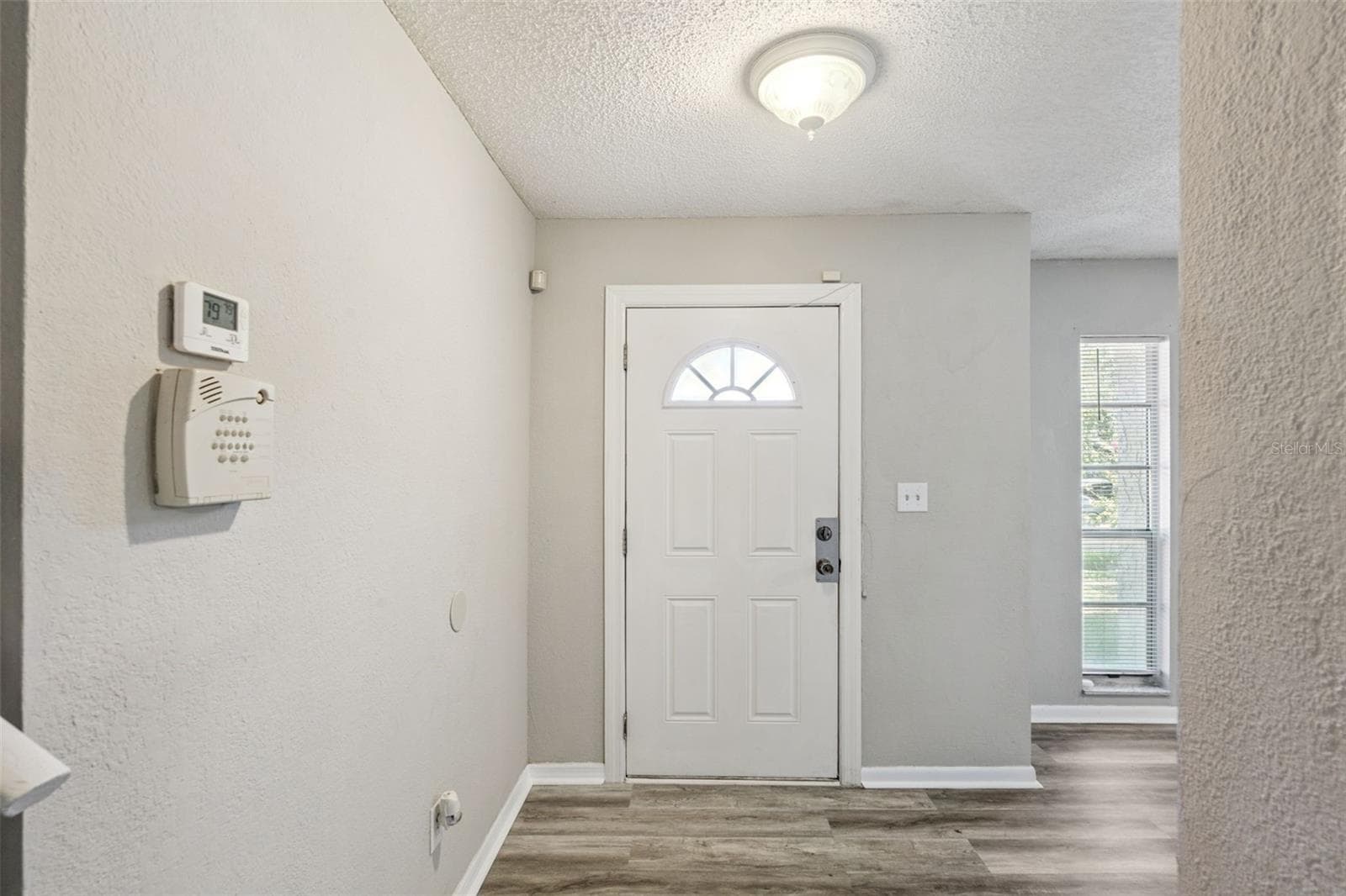 Single Family Residence at 4035 WENDY DR, ORLANDO, photo 2 of 27