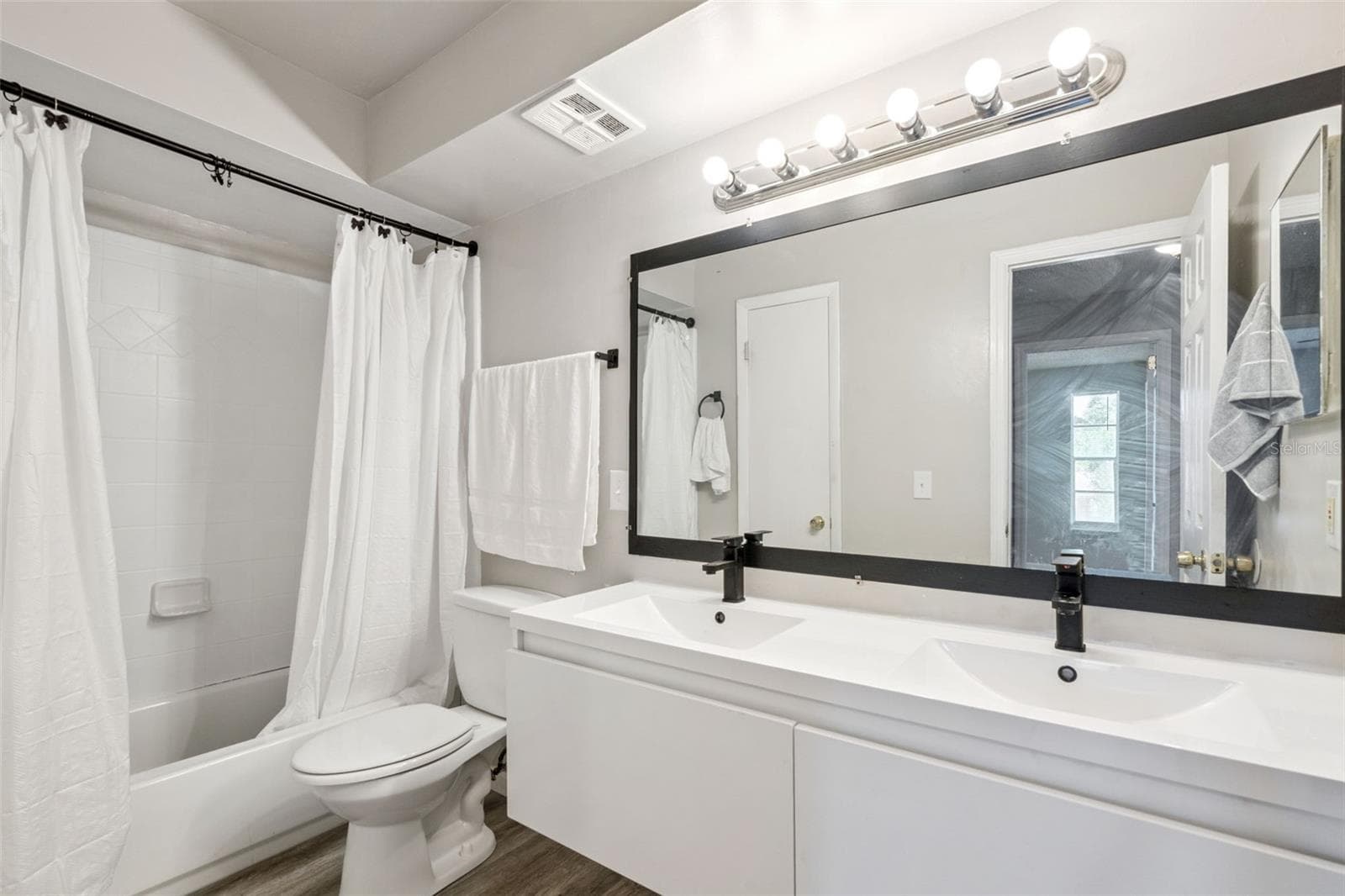 Single Family Residence at 4035 WENDY DR, ORLANDO, photo 21 of 27