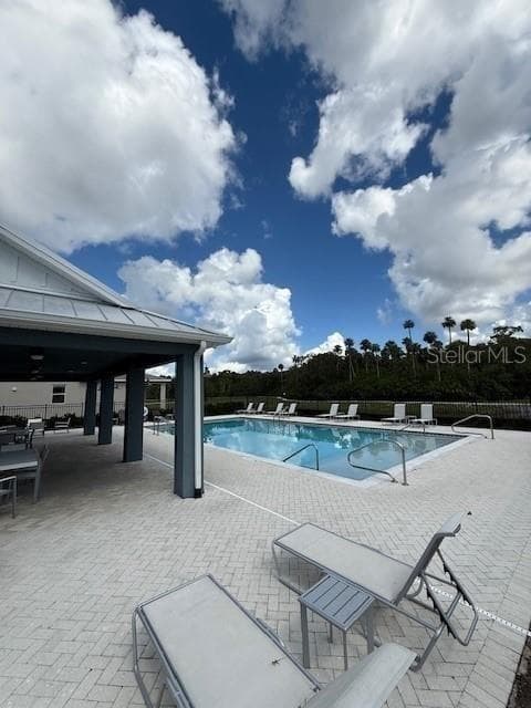 Community Pool and Cabana - 3606 STONEBRIAR LN, SANFORD