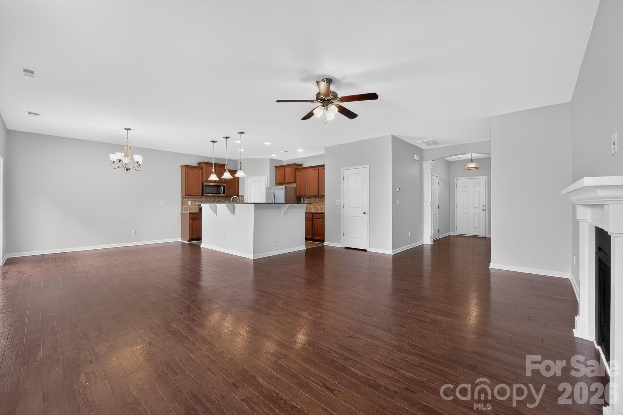 Single Family Residence at 2003 Verde Creek Road, Charlotte, photo 6 of 24