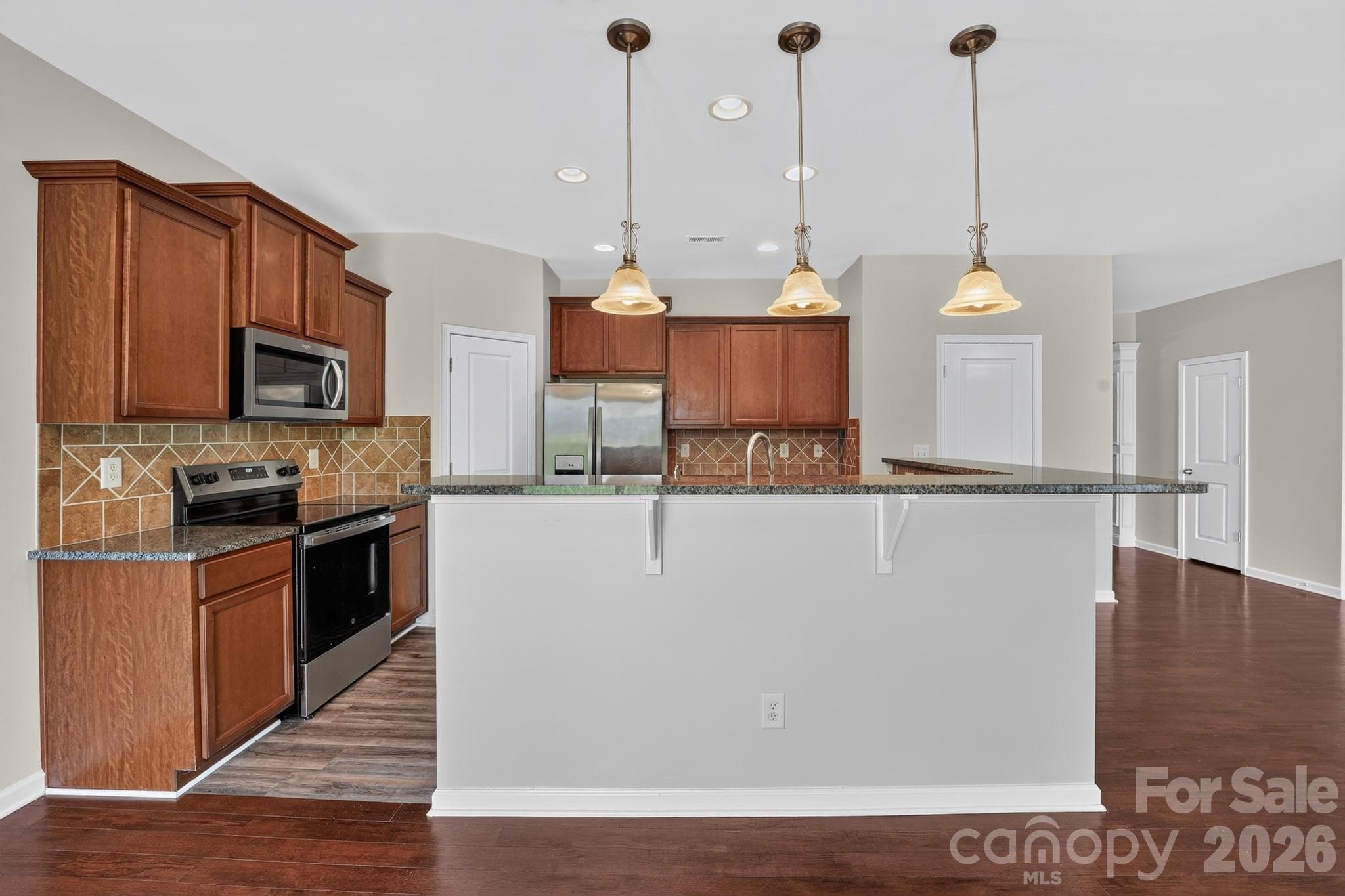 Single Family Residence at 2003 Verde Creek Road, Charlotte, photo 7 of 24