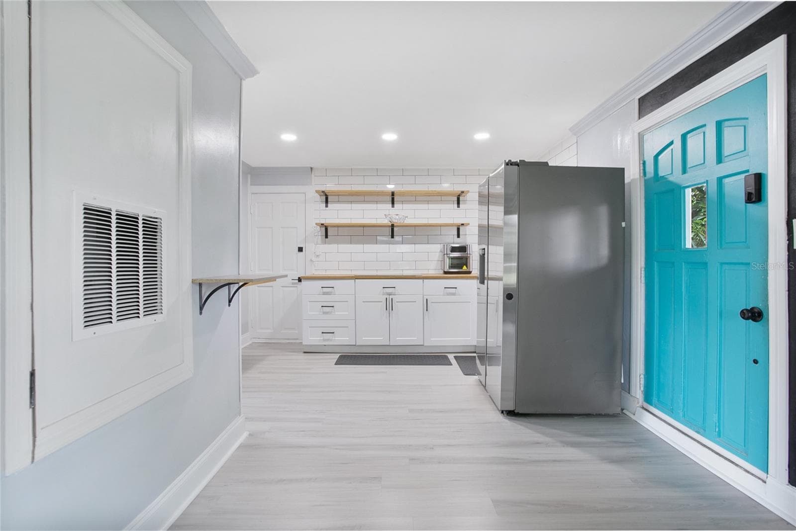 First Floor Unit, Entry - 2183 CRANDON AVE, WINTER PARK
