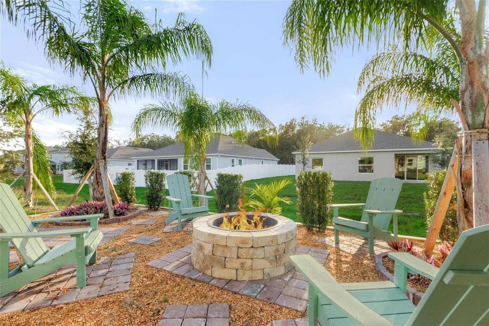 Single Family Residence at 2214 ELEGANT MANOR CIR, EDGEWATER, photo 2 of 51