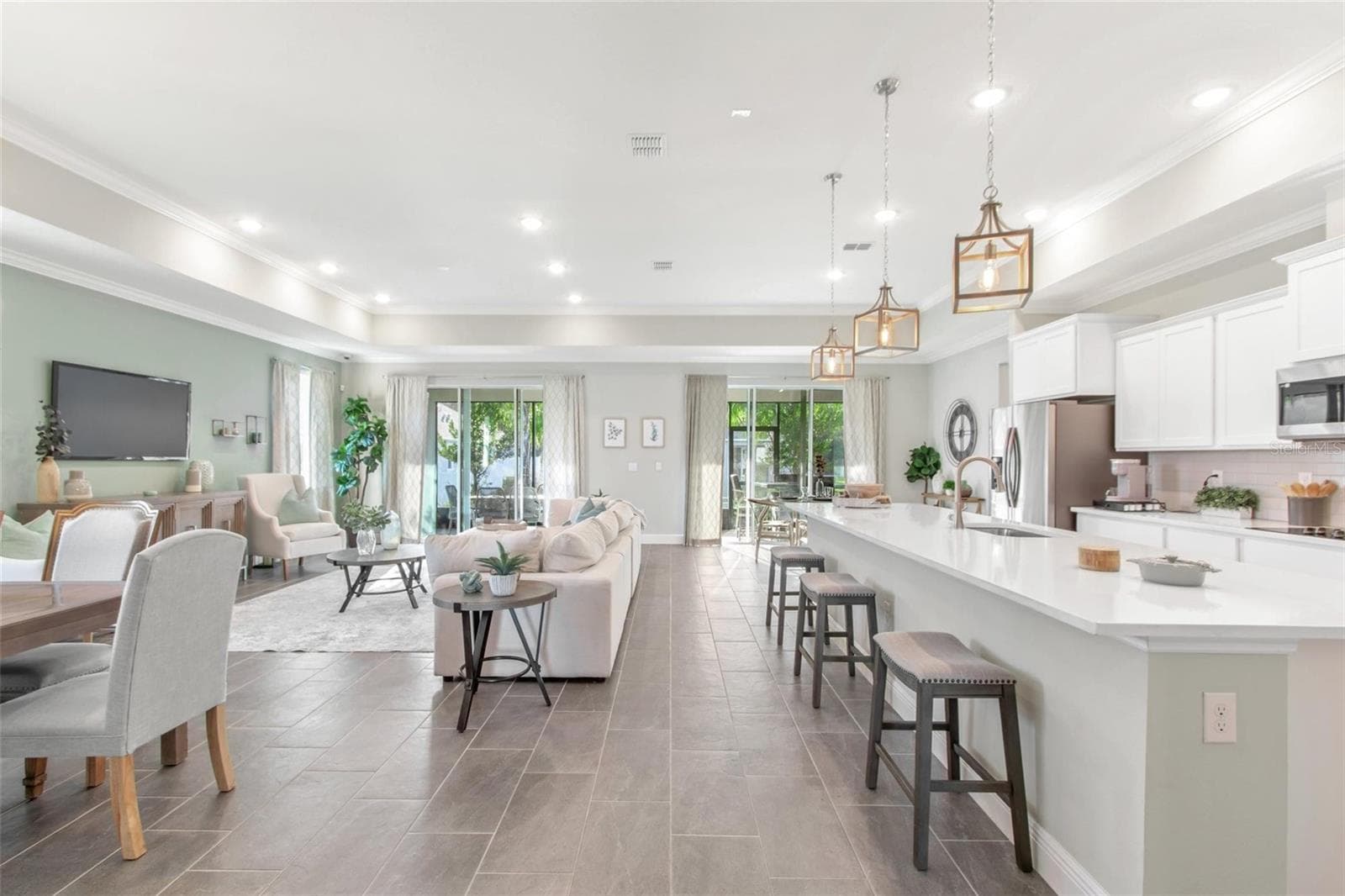 Single Family Residence at 2214 ELEGANT MANOR CIR, EDGEWATER, photo 6 of 51