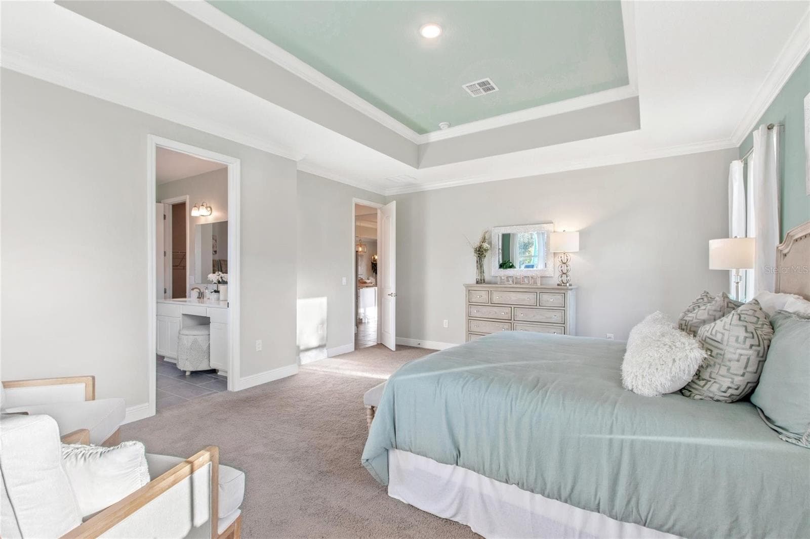 Single Family Residence at 2214 ELEGANT MANOR CIR, EDGEWATER, photo 16 of 51