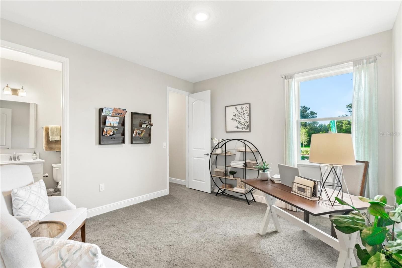 Single Family Residence at 2214 ELEGANT MANOR CIR, EDGEWATER, photo 30 of 51