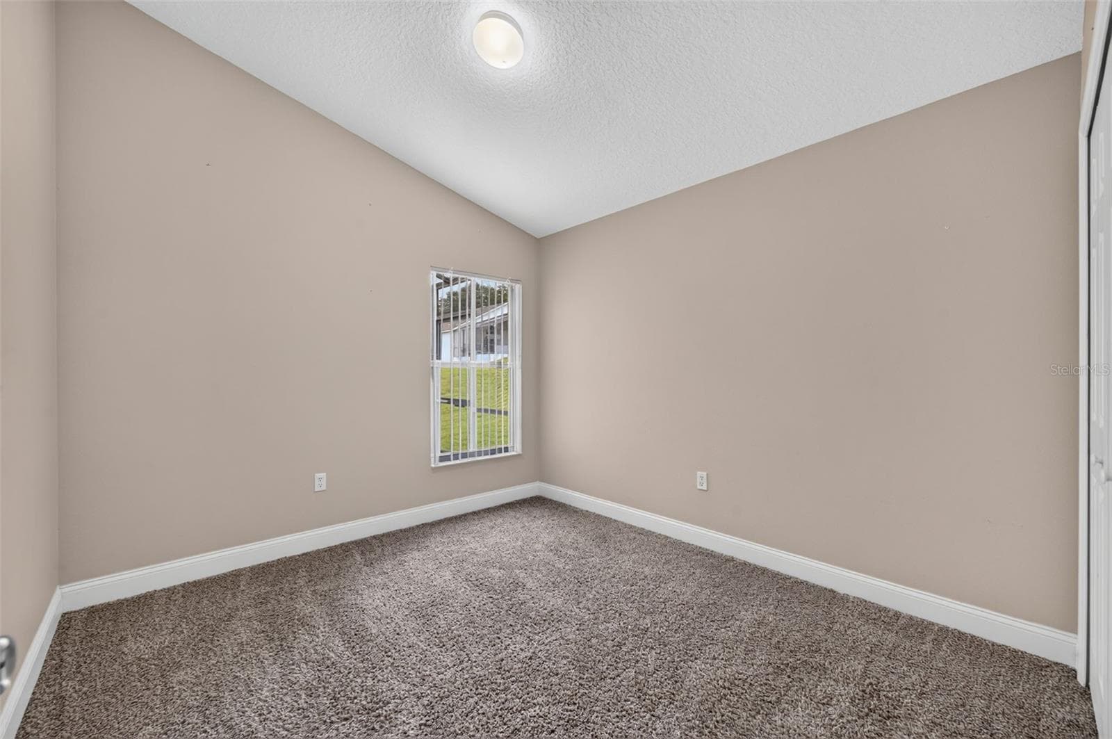 Single Family Residence at 124 LANCASTER DR, DAVENPORT, photo 24 of 53