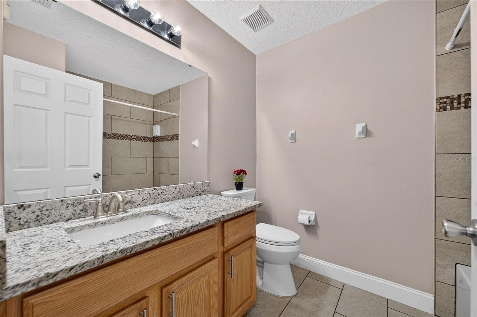 Single Family Residence at 124 LANCASTER DR, DAVENPORT, photo 25 of 53