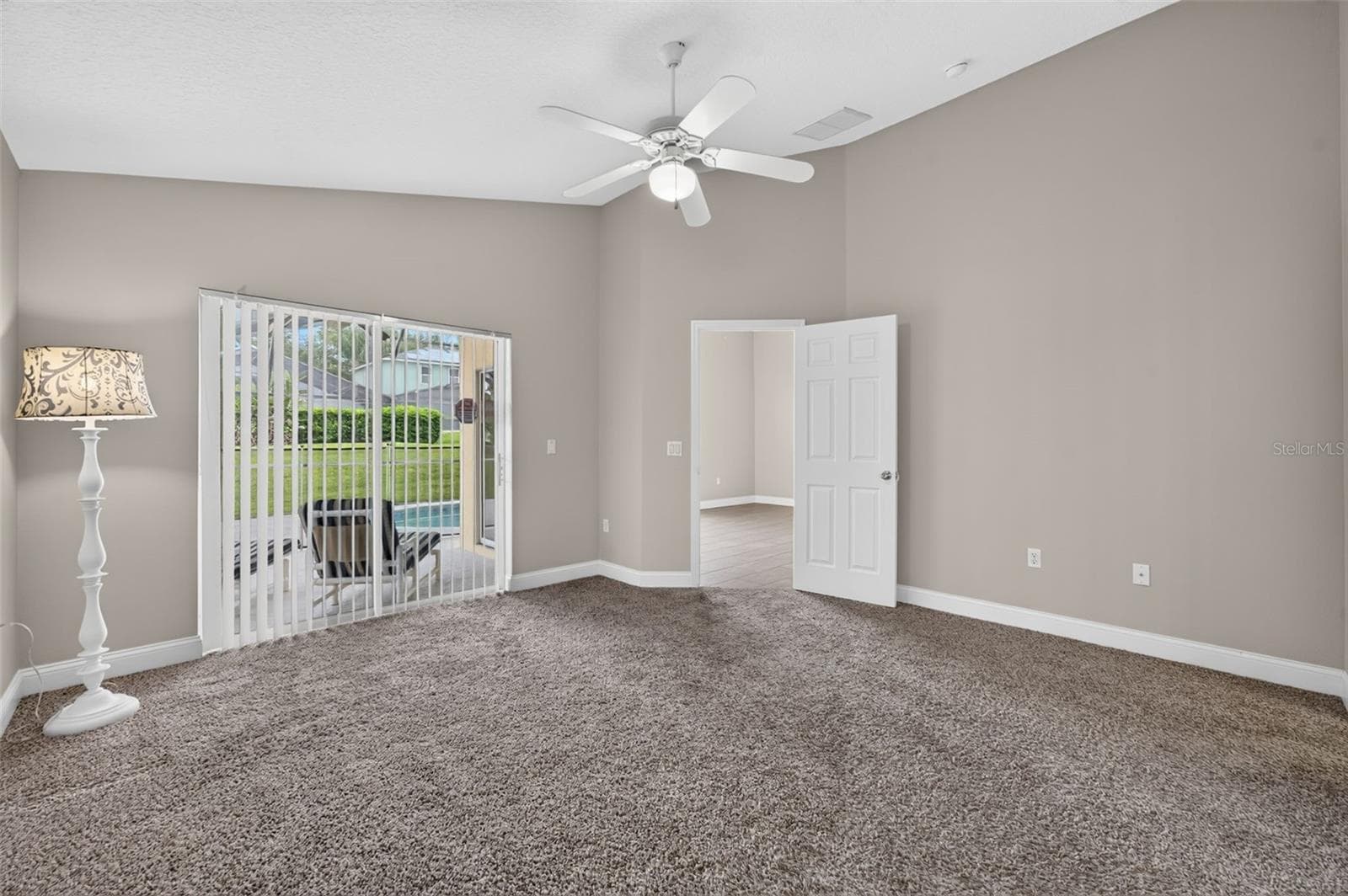 Single Family Residence at 124 LANCASTER DR, DAVENPORT, photo 32 of 53