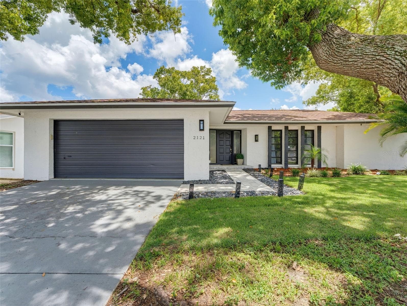 2121 BEECHER RD