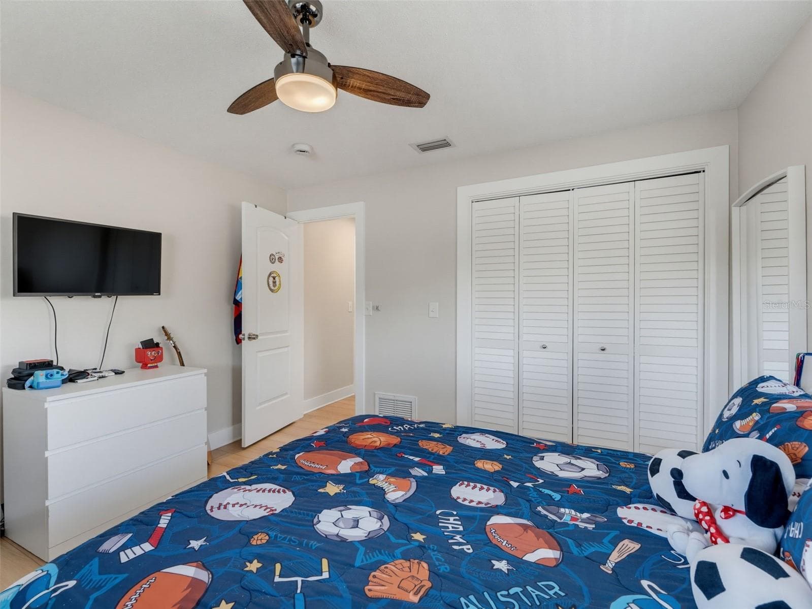 Single Family Residence at 2121 BEECHER RD, CLEARWATER, photo 39 of 94