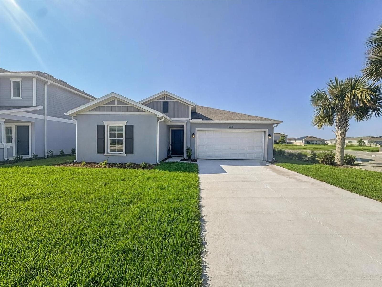 5638 LOGGIA LN