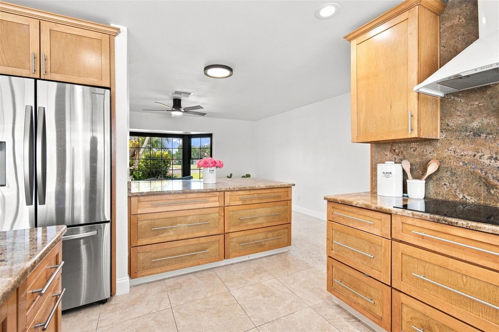 Single Family Residence at 11900 7TH ST E, TREASURE ISLAND, photo 14 of 69