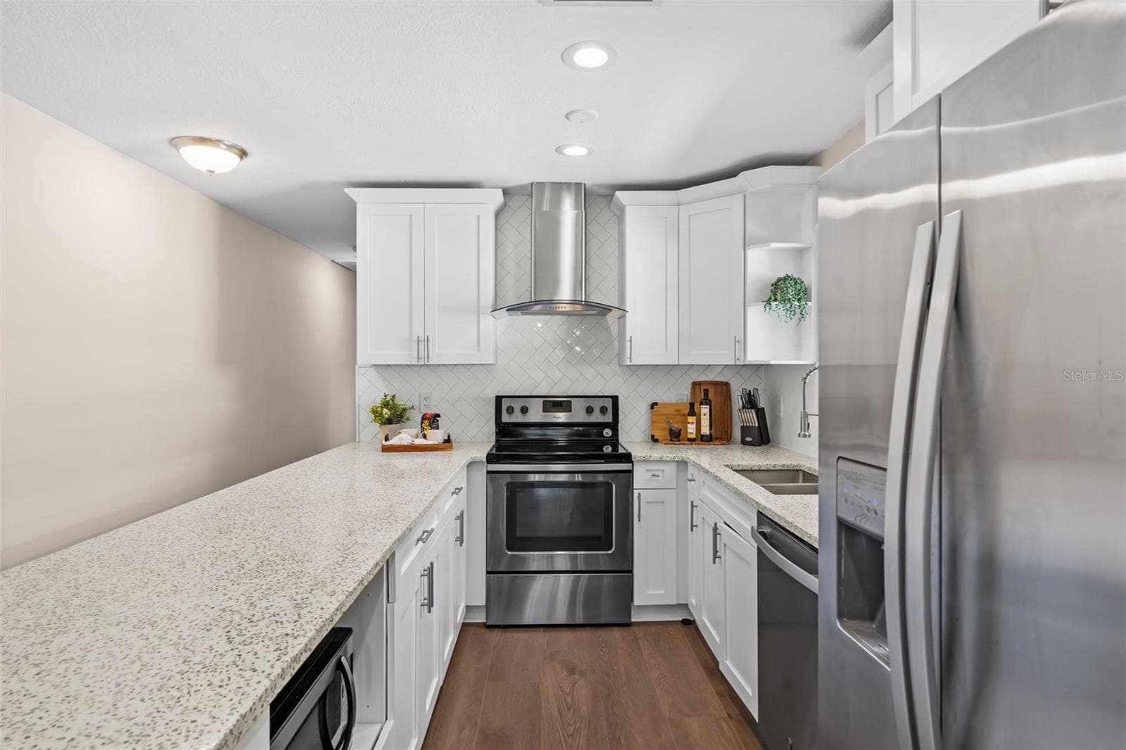 Single Family Residence at 138 69TH AVE N, ST PETERSBURG, photo 12 of 51