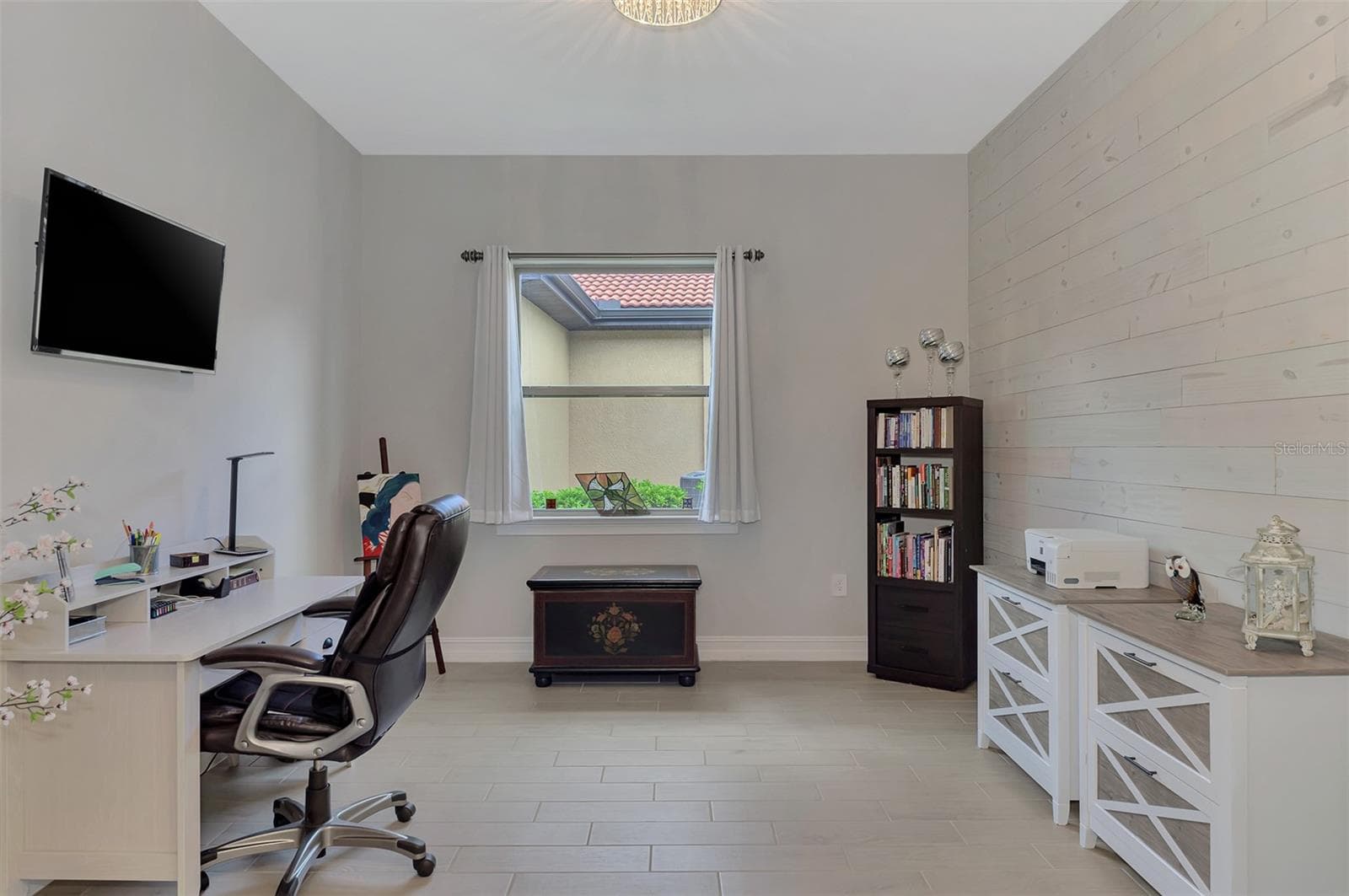 FLEX ROOM - - 292 VILLORESI BLVD, NORTH VENICE