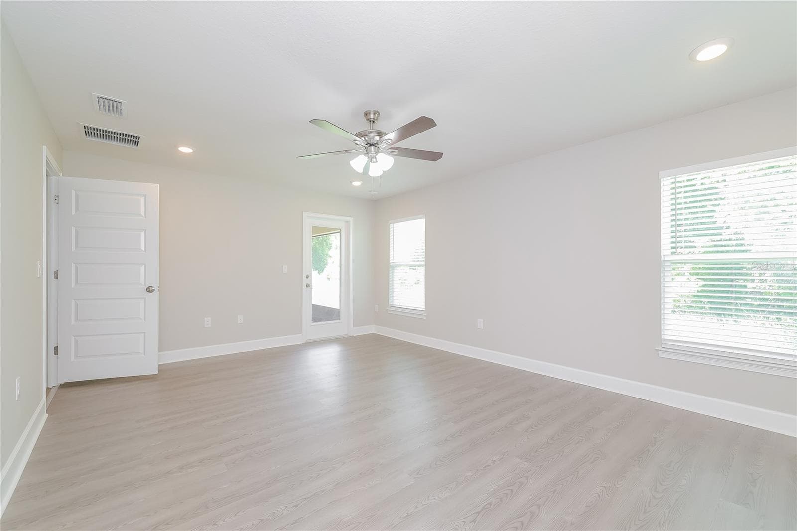 Single Family Residence at 345 CIMARRON CT, POINCIANA, photo 9 of 15
