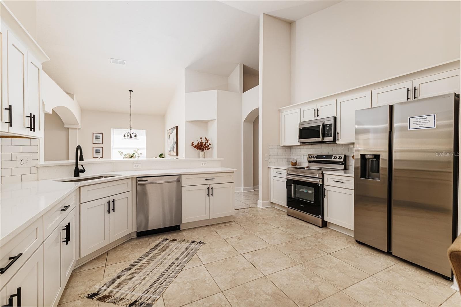 Single Family Residence at 1705 ALTAVISTA CIR, LAKELAND, photo 2 of 43