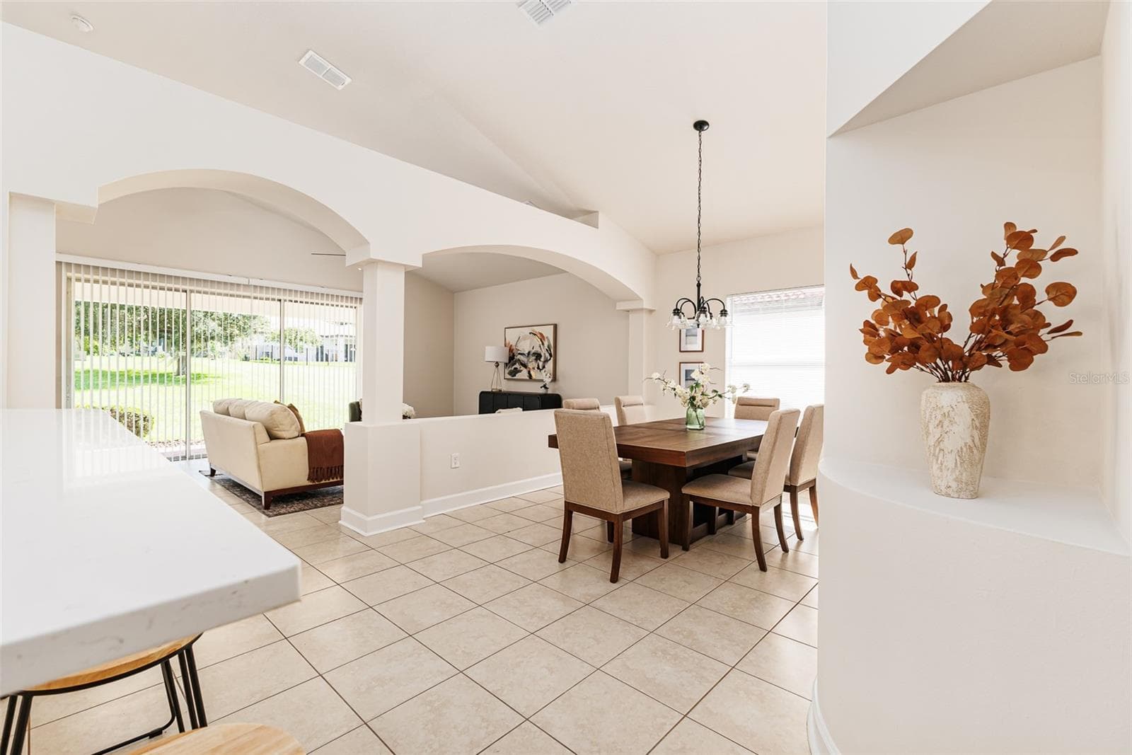 Single Family Residence at 1705 ALTAVISTA CIR, LAKELAND, photo 15 of 43