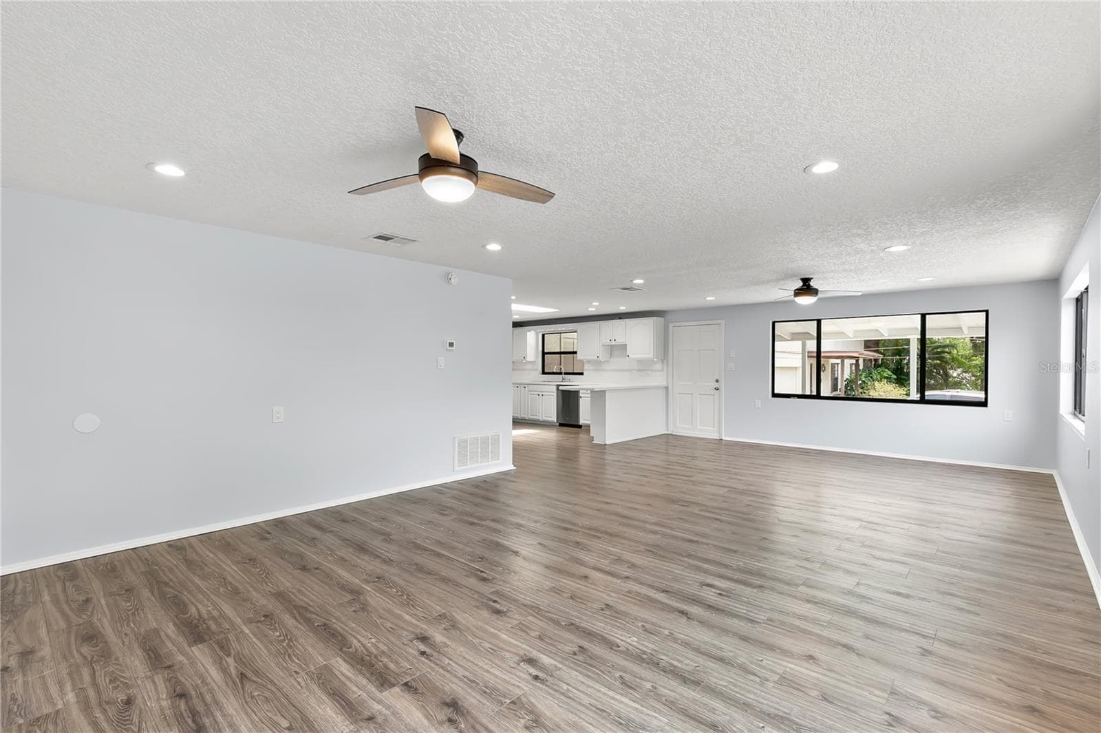 great room - 1435 WEGMANN DR, TARPON SPRINGS