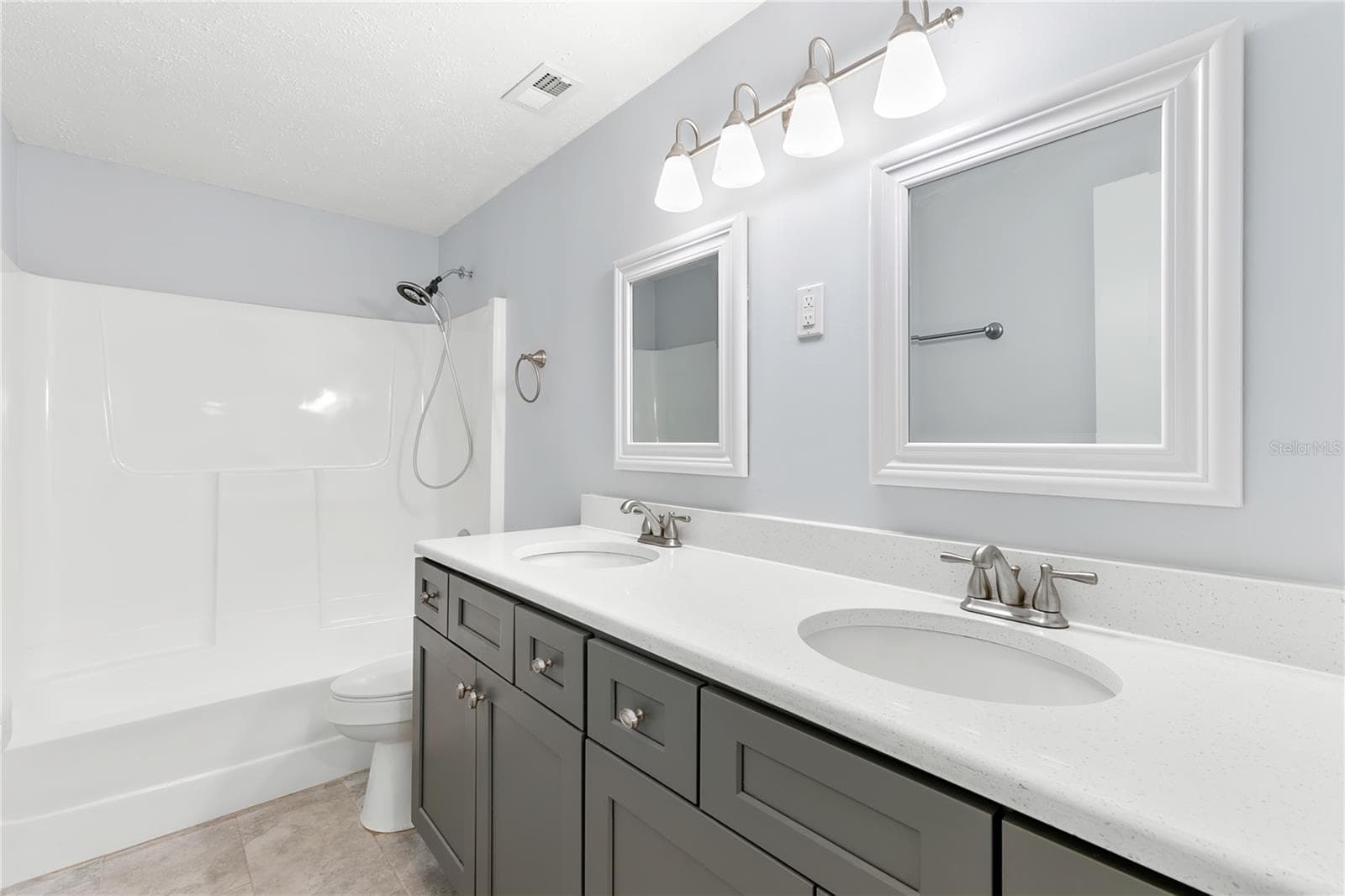 primary bathroom - 1435 WEGMANN DR, TARPON SPRINGS
