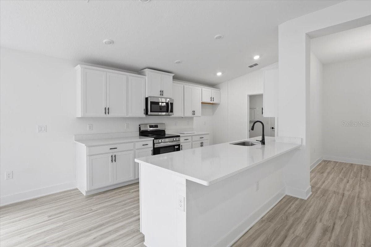 Single Family Residence at 13651 NW 150TH CIR, ALACHUA, photo 9 of 44