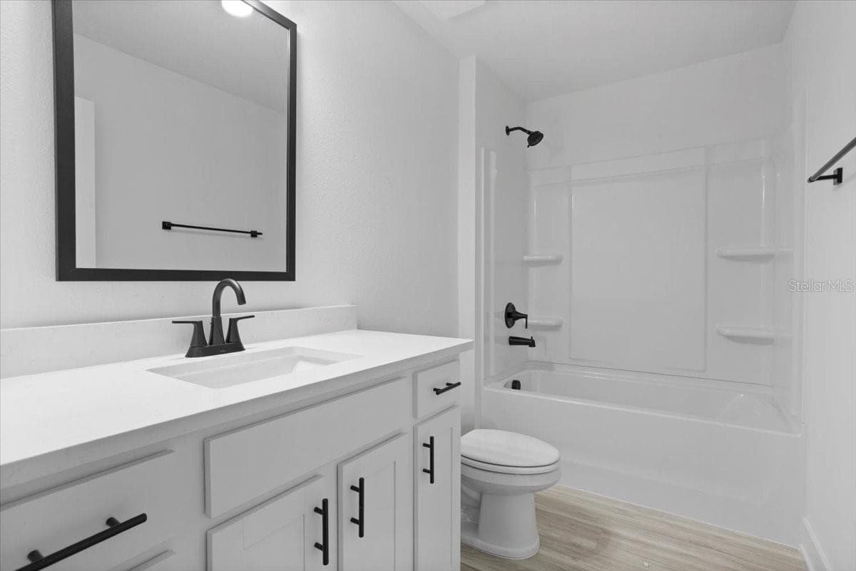 2nd Bath - 13651 NW 150TH CIR, ALACHUA