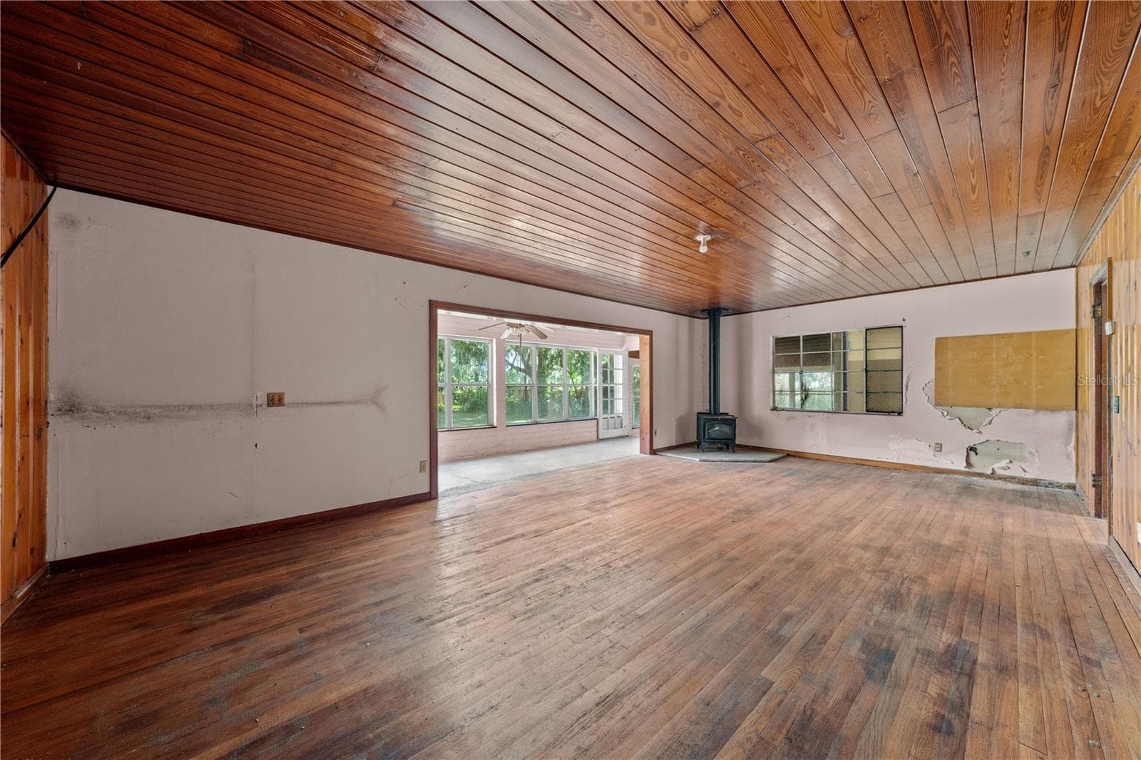 Family Room - 2557 AMES HAVEN RD, KISSIMMEE