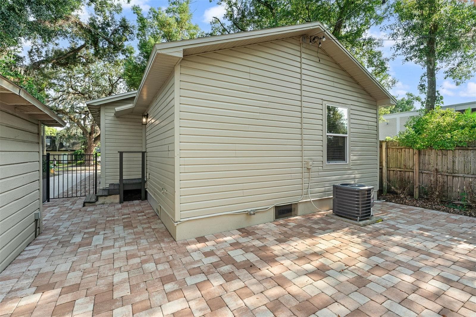 Single Family Residence at 1615 E CONCORD ST, ORLANDO, photo 28 of 31