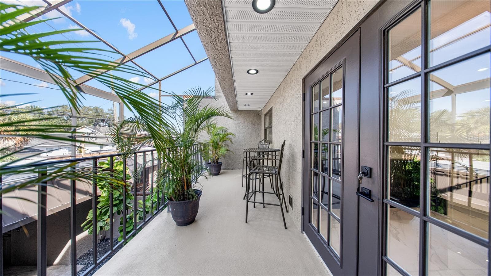 Townhouse at 164 E DAVIS BLVD, TAMPA, photo 17 of 42