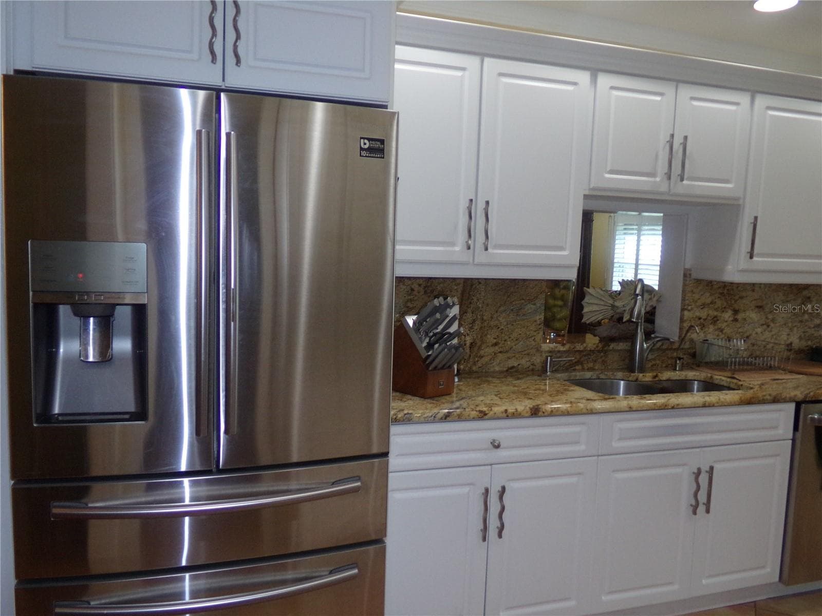 Kitchen - 9312 KINGSTON RD, BRADENTON
