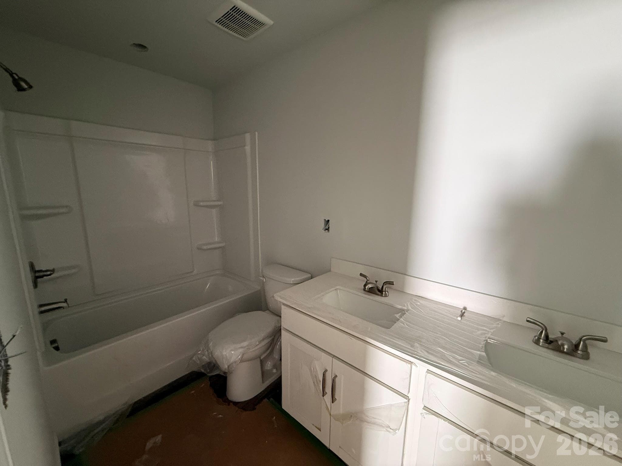 Hall bathroom - 4017 Juno Drive, Charlotte