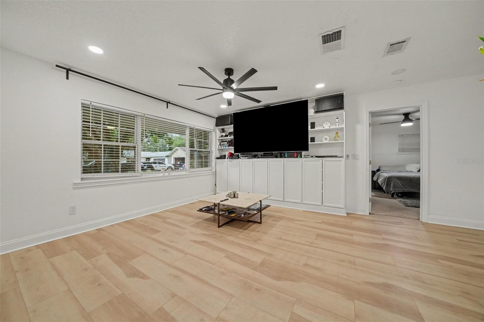 Single Family Residence at 1905 BONANZA CT, WINTER PARK, photo 5 of 26