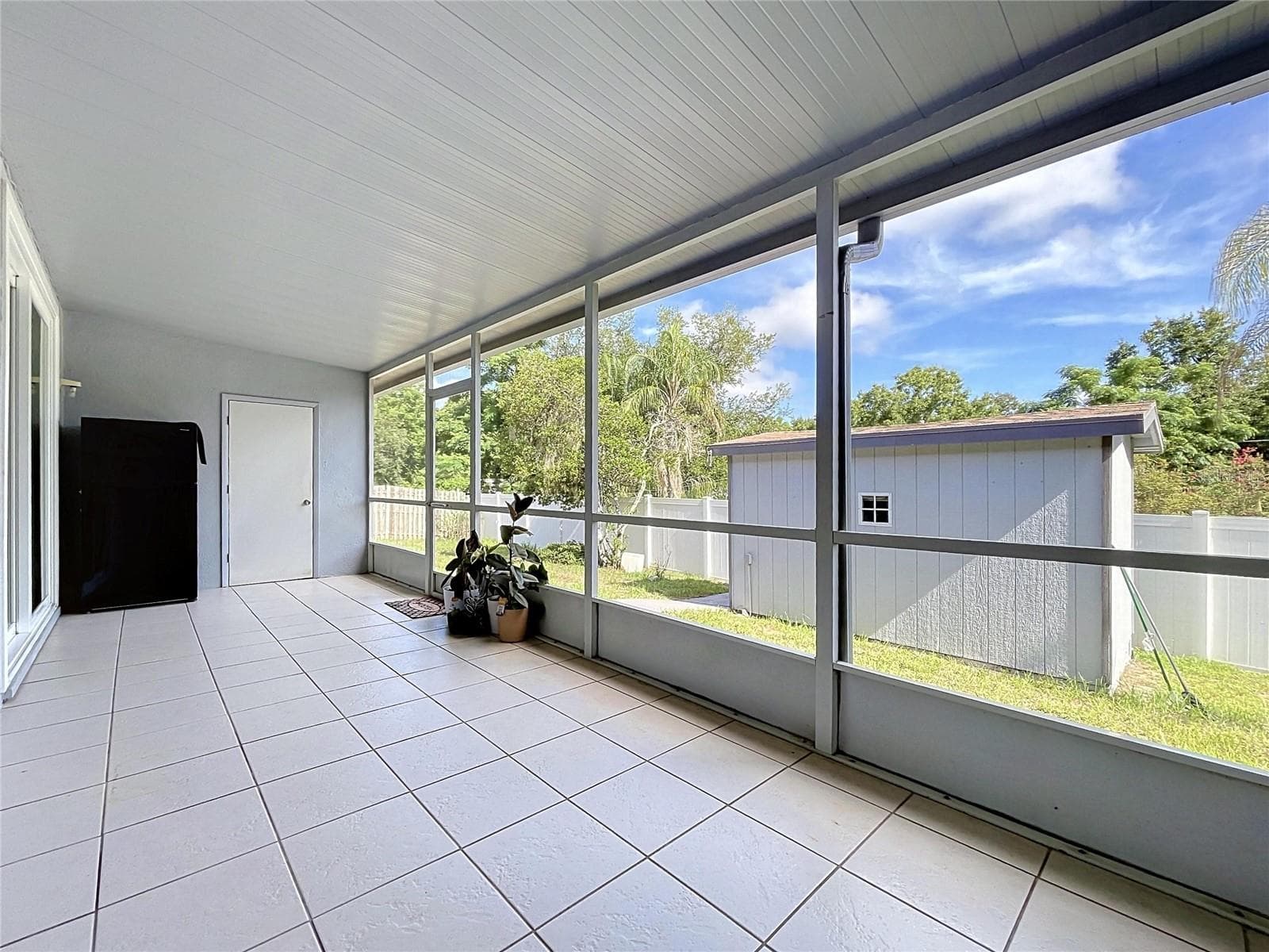 Large Patio - 4209 AMBER RIDGE LN, VALRICO