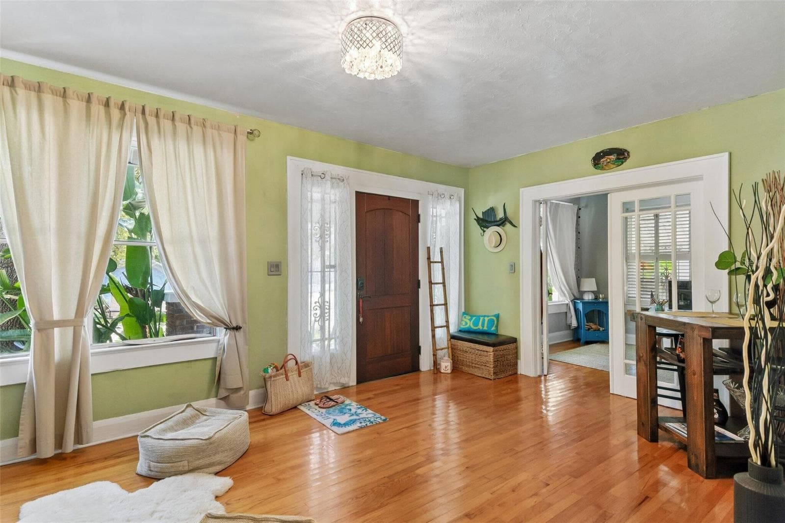 Single Family Residence at 2319 W NORTH B ST, TAMPA, photo 6 of 25