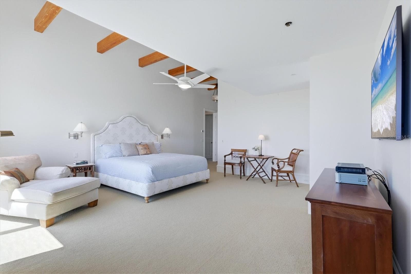 Vaulted wood beam ceilings - 7394 PALM ISLAND DR, PLACIDA