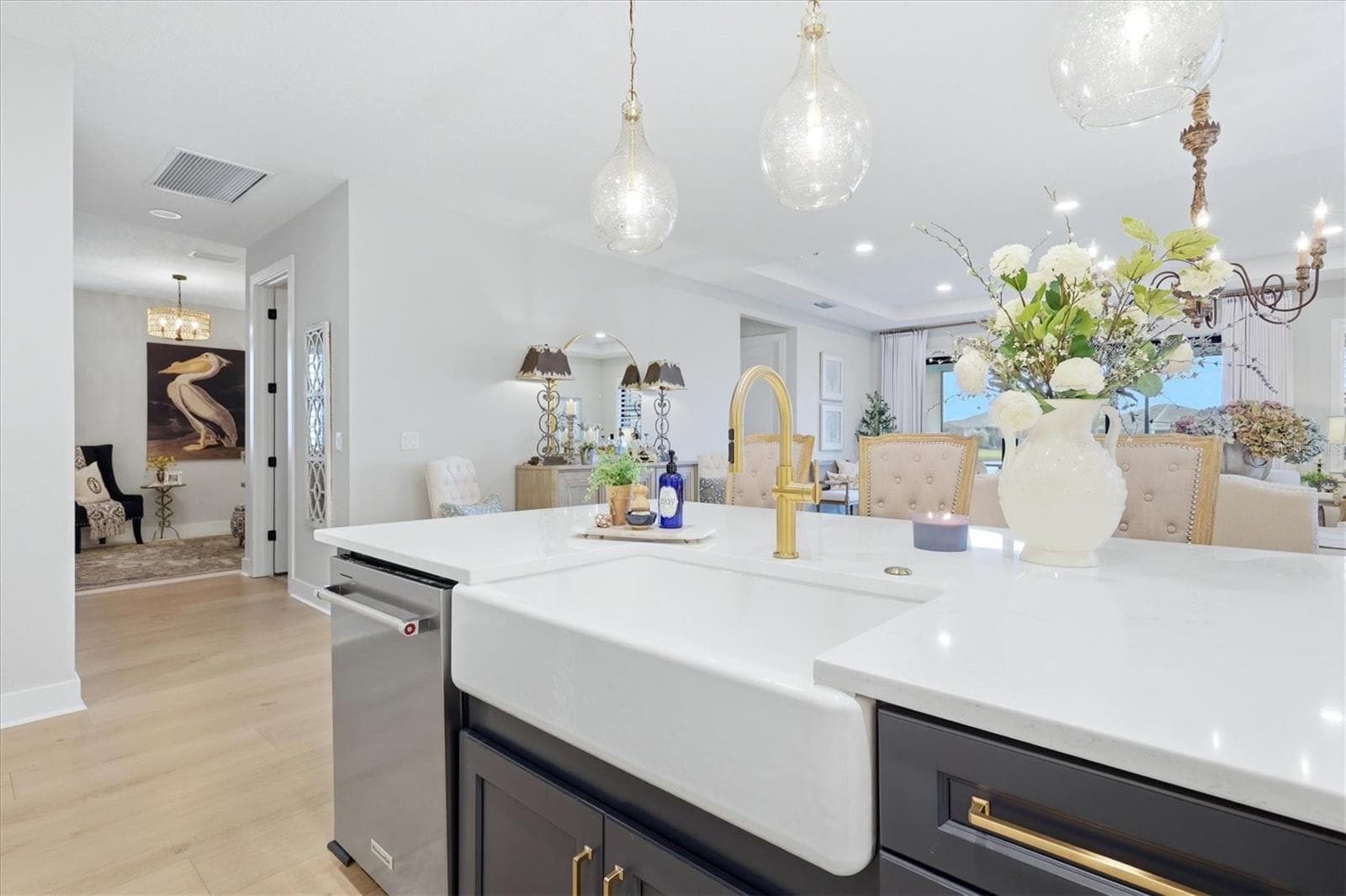 Single Family Residence at 18580 MIDSUMMER PL, VENICE, photo 9 of 84