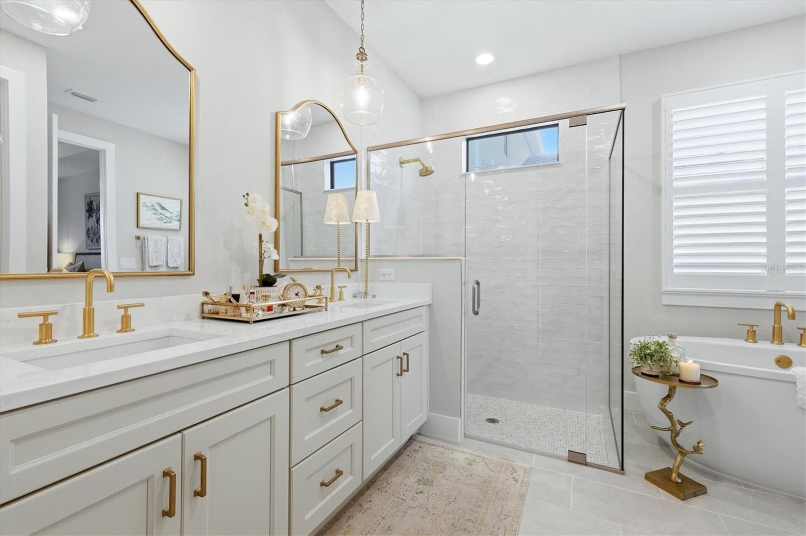 Single Family Residence at 18580 MIDSUMMER PL, VENICE, photo 24 of 84