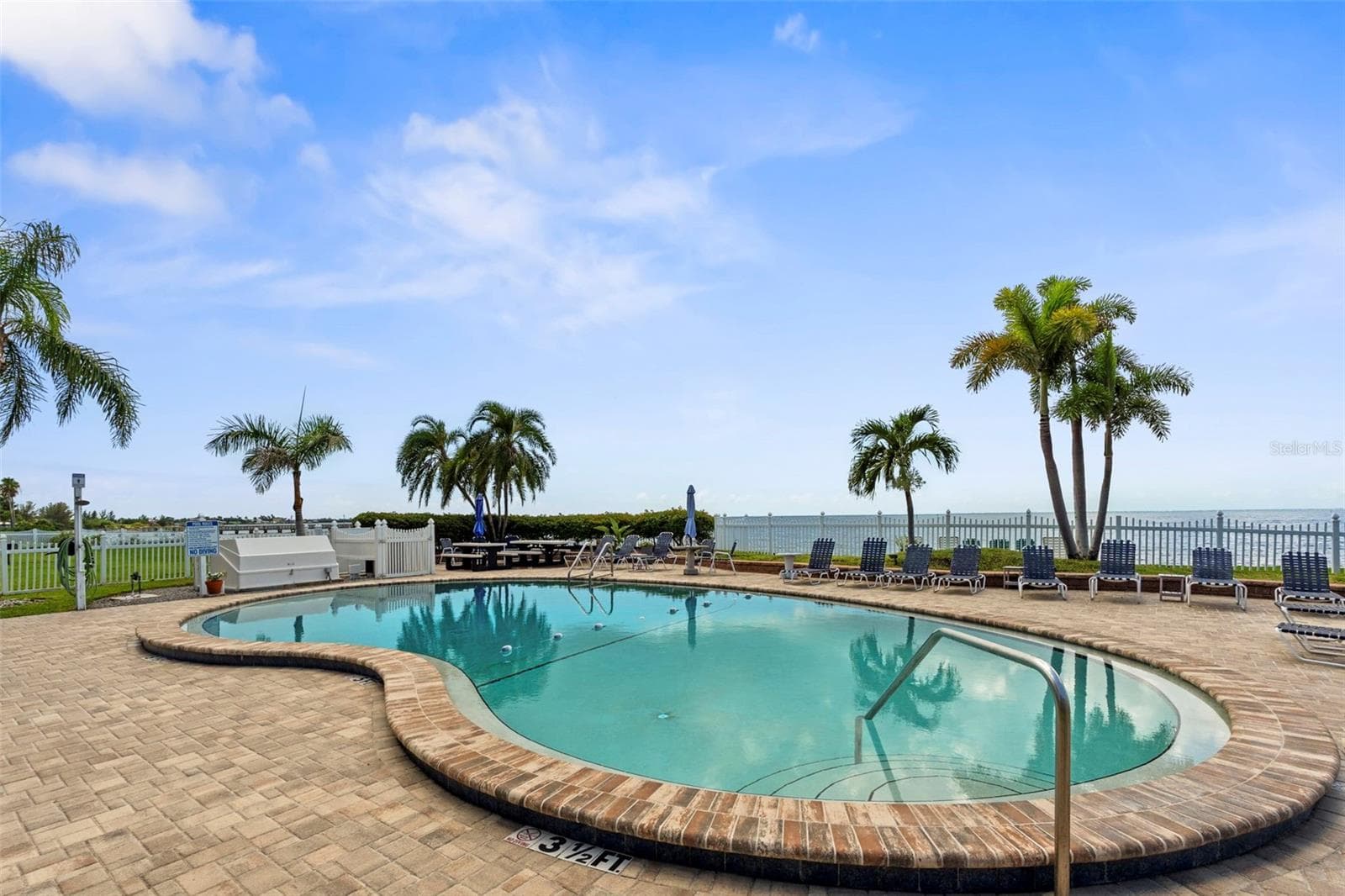 Condominium at 800 BAHIA DEL SOL DR #A, RUSKIN, photo 35 of 73