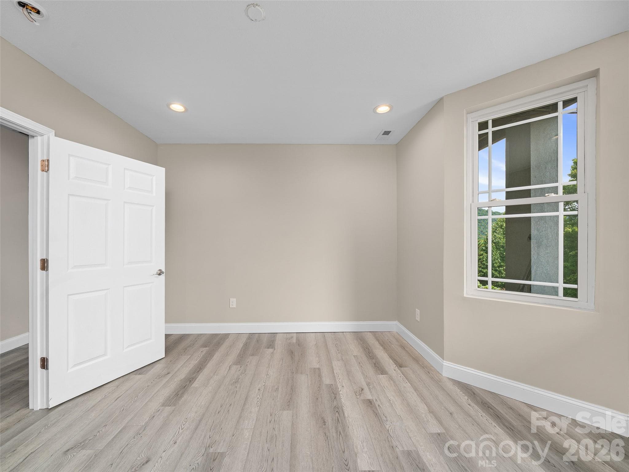 Single Family Residence at 119 Horseshoe Trail, Barnardsville, photo 32 of 48