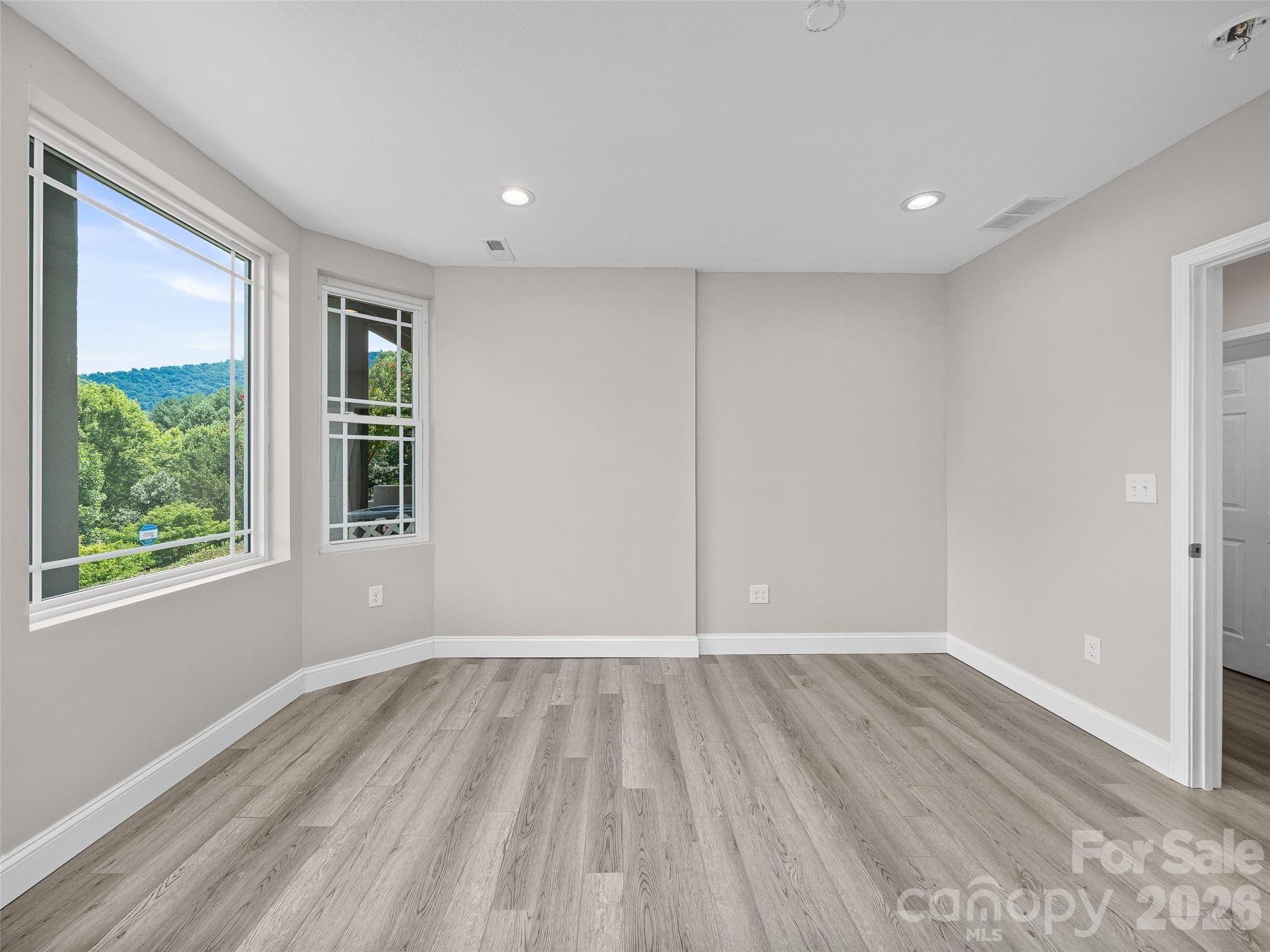 Single Family Residence at 119 Horseshoe Trail, Barnardsville, photo 33 of 48