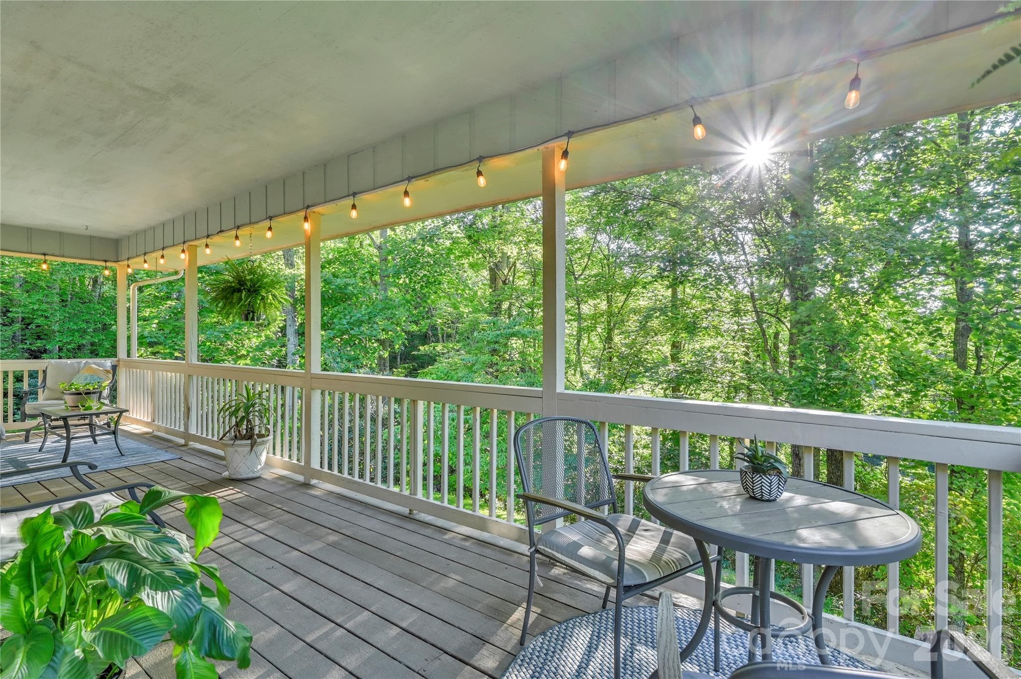 Sunset Views - 426 Meadowood Lane, Burnsville